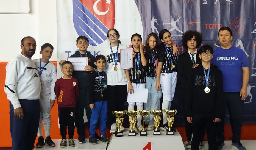 5 ŞAMPİYONLUK, 11 MADALYA