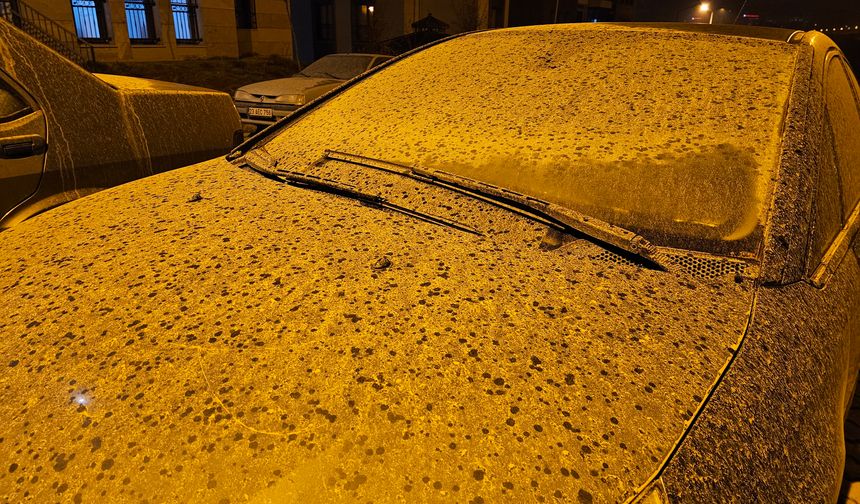 BAŞIMIZA ÇAMUR YAĞDI