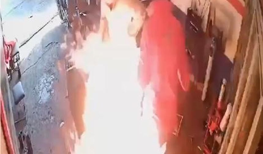 ÇIRAKLAR KAŞ YAPAYIM DERKEN GÖZ ÇIKARDI