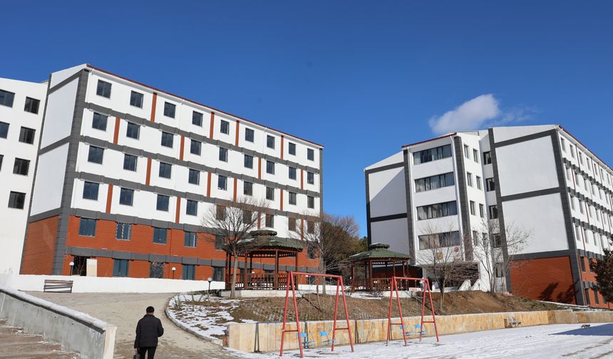 BAŞKAN DOĞAN: "YURTLARIMIZI İKİNCİ BİR ÜNİVERSİTE OLARAK GÖRÜYORUZ"