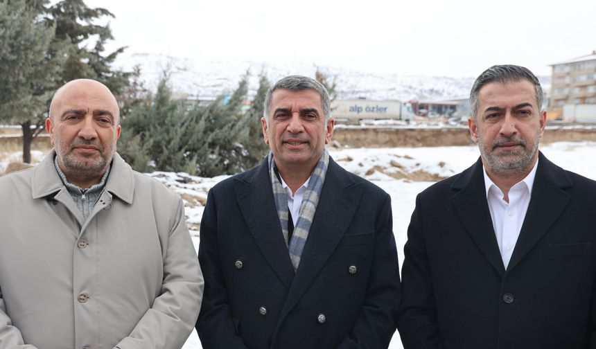 SİYASİLER TEK YUMRUK OLDU