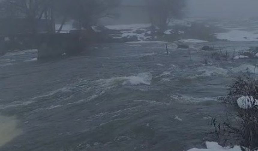 SAĞANAK YAĞIŞ SONRASI DERELER COŞTU