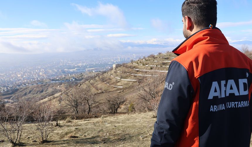 KAYIP YAŞLI ADAMI ARAMA ÇALIŞMALARI SÜRÜYOR