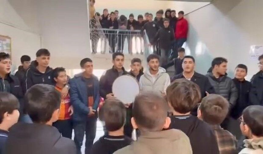 İLAHİ AKIMINA ELAZIĞ'DA KATILDI