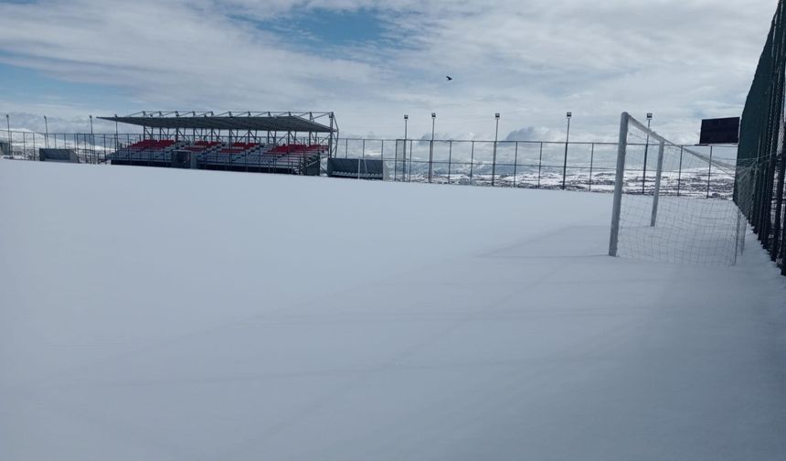 AMATÖR MAÇLAR ERTELENDİ