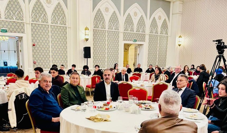 DEMİRCİ’DEN ÖĞRENCİLERE İFTAR BULUŞMASI