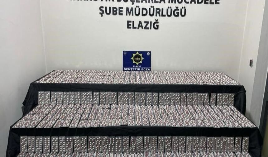 ÇANTADA 6 BİN SENTETİK HAP ELE GEÇİRİLDİ