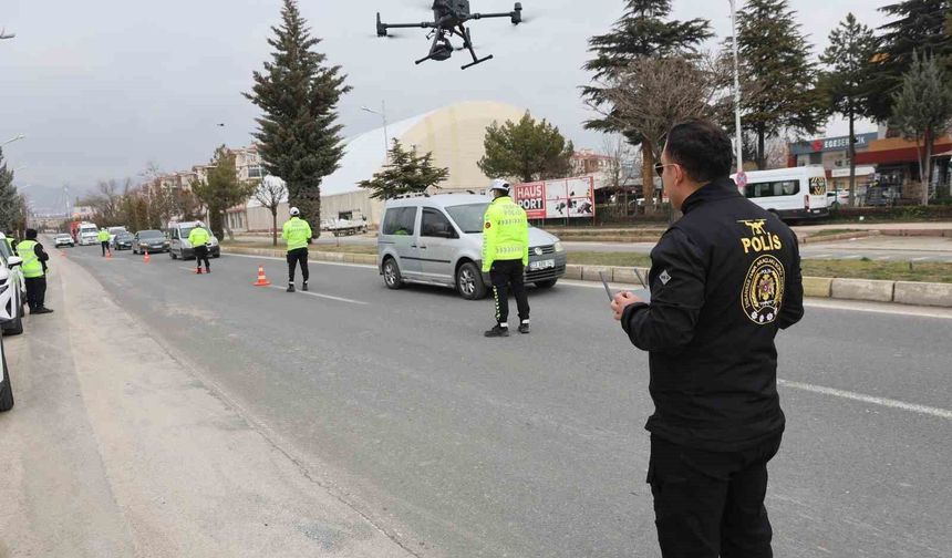 ELAZIĞ'DA DRON DESTEKLİ TRAFİK UYGULAMASI
