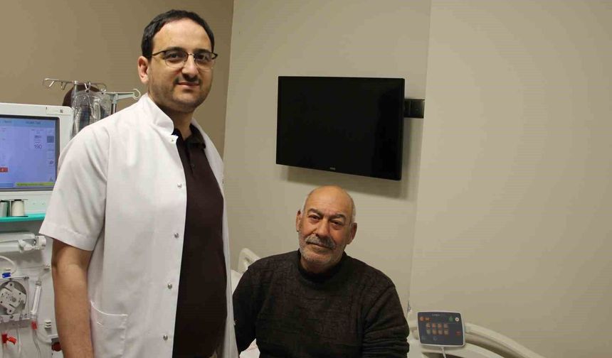 NEFROLOJİ UZMANI GENÇ'DEN AÇIKLAMALAR