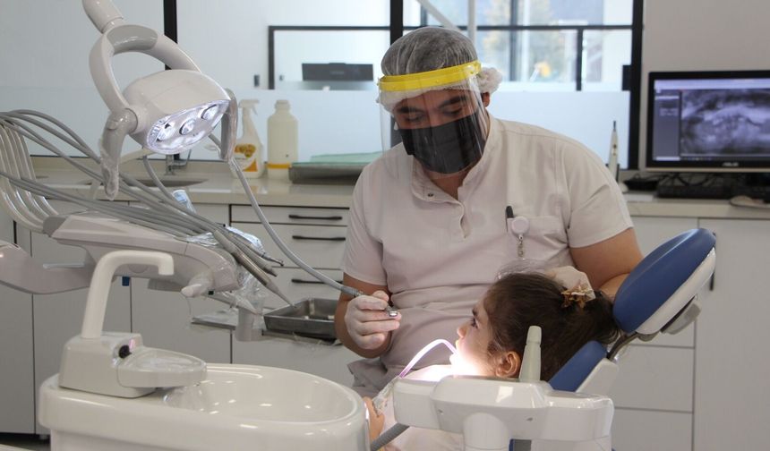 DİŞ HEKİMLİĞİ FAKÜLTESİ VE HASTANESİ HİZMETE BAŞLADI