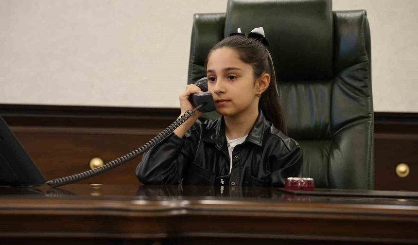 23 NİSAN COŞKUYLA KUTLANIYOR