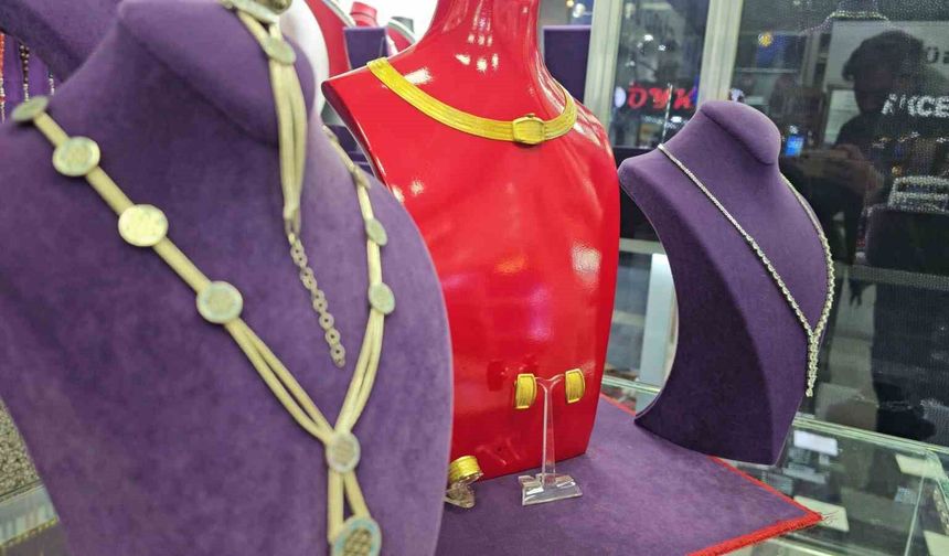 ALTIN KAPLAMA TRABZON GÜMÜŞ SETLER GÖRÜCÜYE ÇIKTI