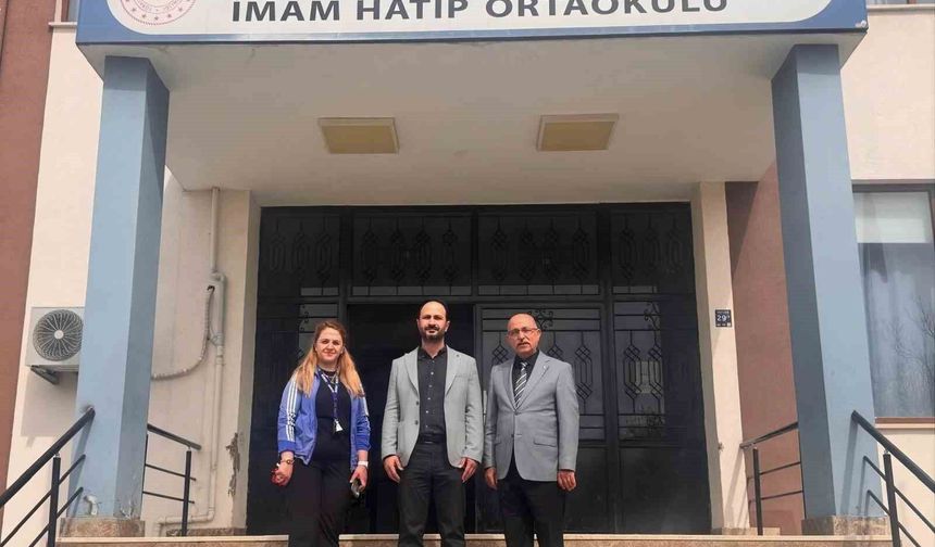 ÇİMENTAŞ OKULLARA DESTEĞİNİ SÜRDÜRÜYOR