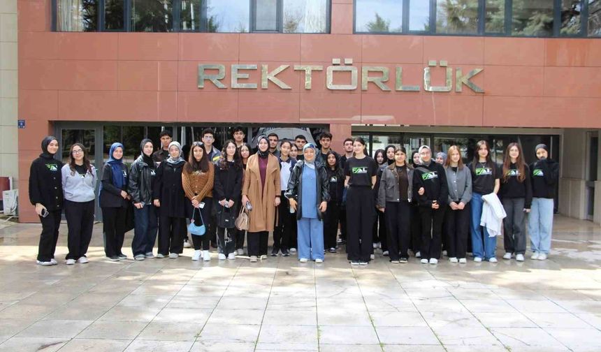 FIRAT ÜNİVERSİTESİNDE OKUL GEZİLERİ SÜRÜYOR