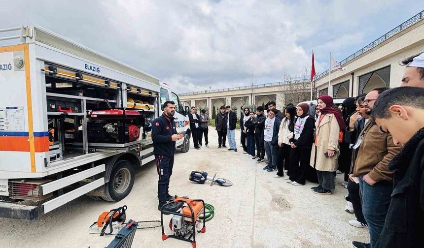 GENÇLERE YÖNELİK AFET FARKINDALIK EĞİTİMİ