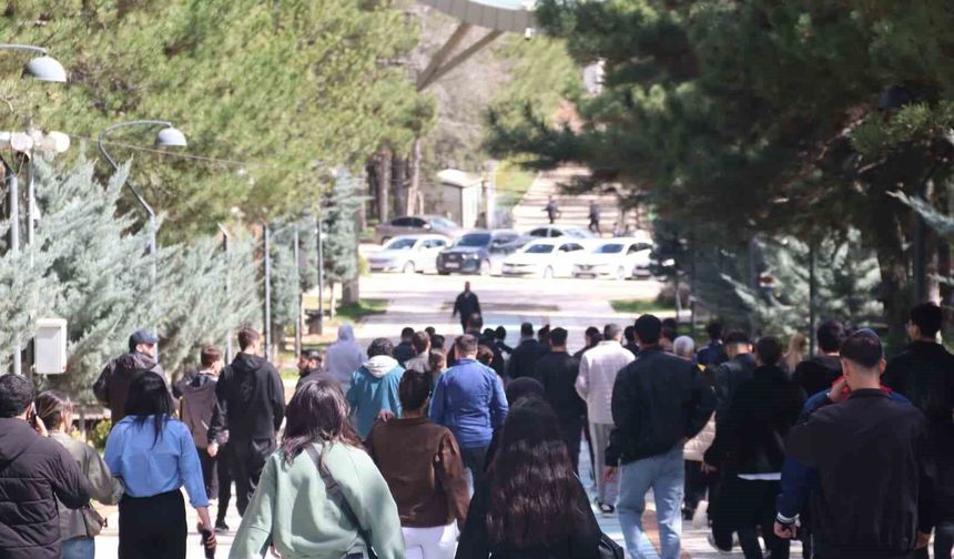 SAĞLIK İÇİN YÜRÜDÜLER