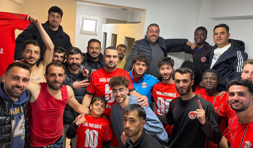 ZİRVEDEKİ TAKIMDA AİLE RUHU