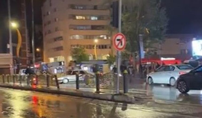 DRİFT ATAN SÜRÜCÜ ZİNCİRLEME KAZAYA NEDEN OLDU