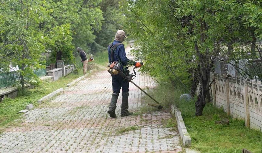 KURBAN BAYRAMI ÖNCESİNDE ÇALIŞMALAR SÜRÜYOR