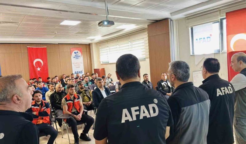 ORMAN BÖLGE MÜDÜRLÜĞÜ PERSONELİNE AFET EĞİTİMİ