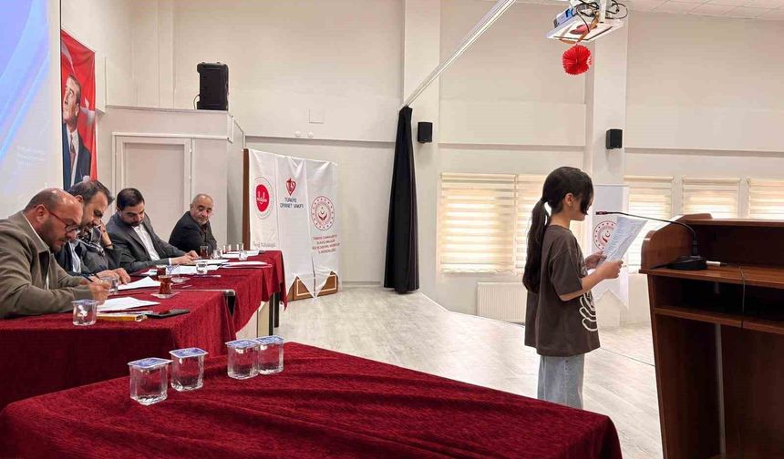 ŞİİR OKUMA YARIŞMASI DÜZENLENDİ