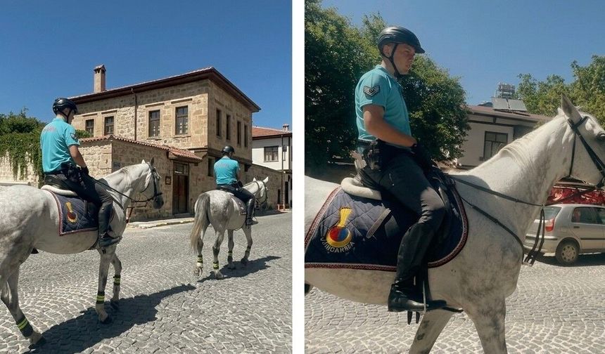 ATLI JANDARMA HARPUT SOKAKLARINDA