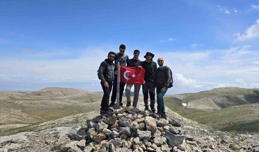 KOMŞU İKİ İL ZİRVEDE BİRLEŞTİ