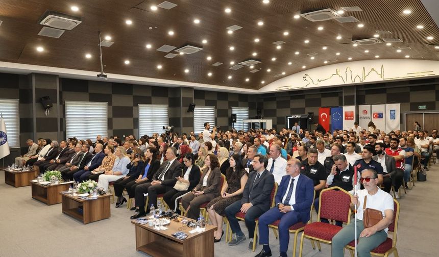 SİVİL KATILIM ZİRVESİ GERÇEKLEŞTİRİLDİ