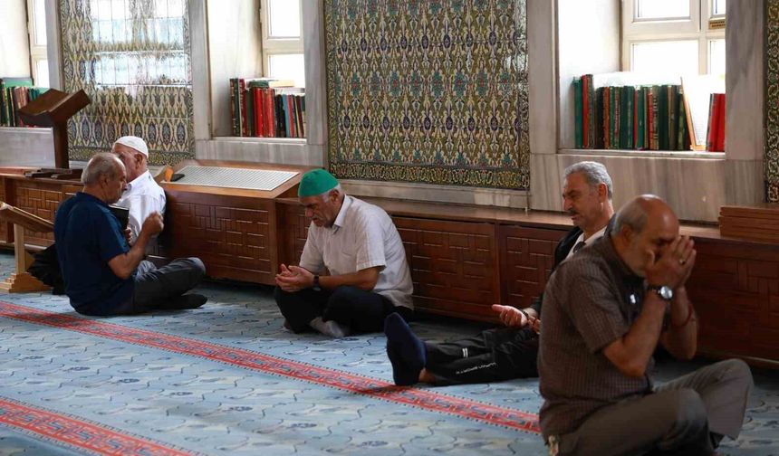 15 TEMMUZ ŞEHİTLERİ İÇİN MEVLİT