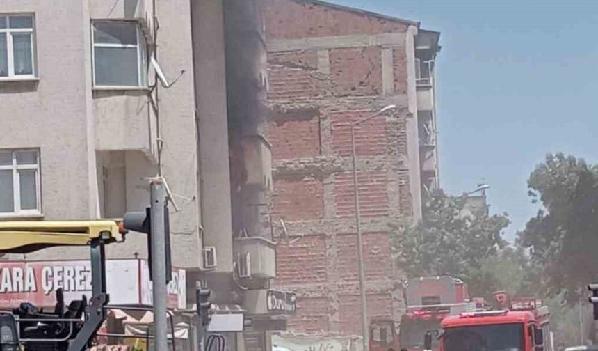 EV YANGINI SÖNDÜRÜLDÜ