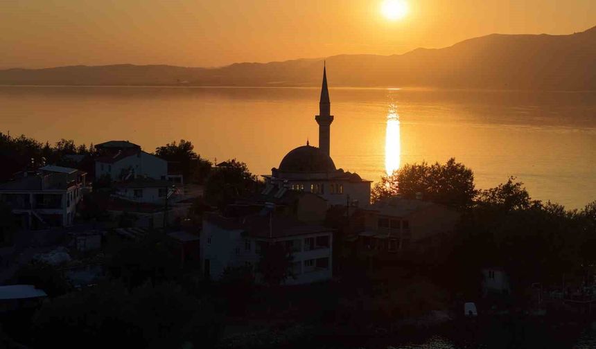 KARTPOSTALLIK GÜN BATIMI