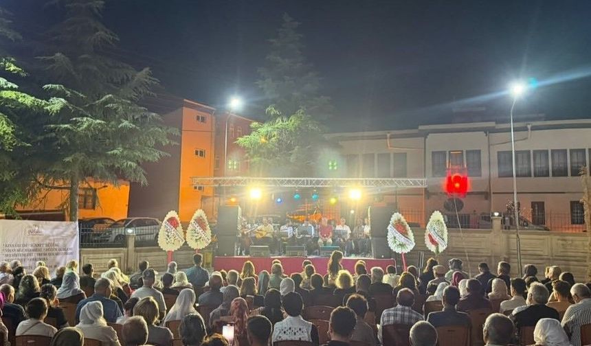 AĞIN'DA TÜRKÜ ŞÖLENİ