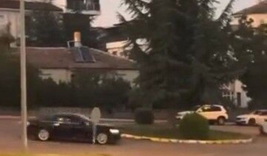 AYNI SÜRÜCÜ OTOMOBİLİYLE DRİFT YAPTI