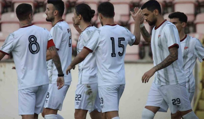 HAZIRLIK MAÇINDA GALİBİYETİN ADI ELAZIĞSPOR