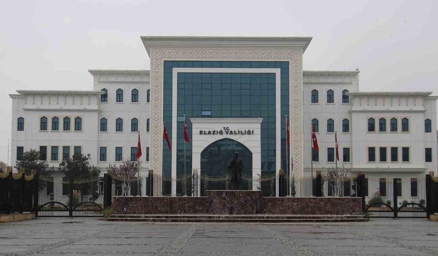 ELAZIĞ'DA EĞİTİME YARIM GÜN ARA VERİLDİ