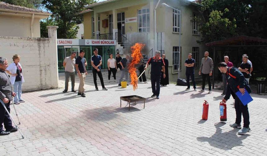 HASTANE PERSONELİNE YANGIN FARKINDALIK EĞİTİMİ