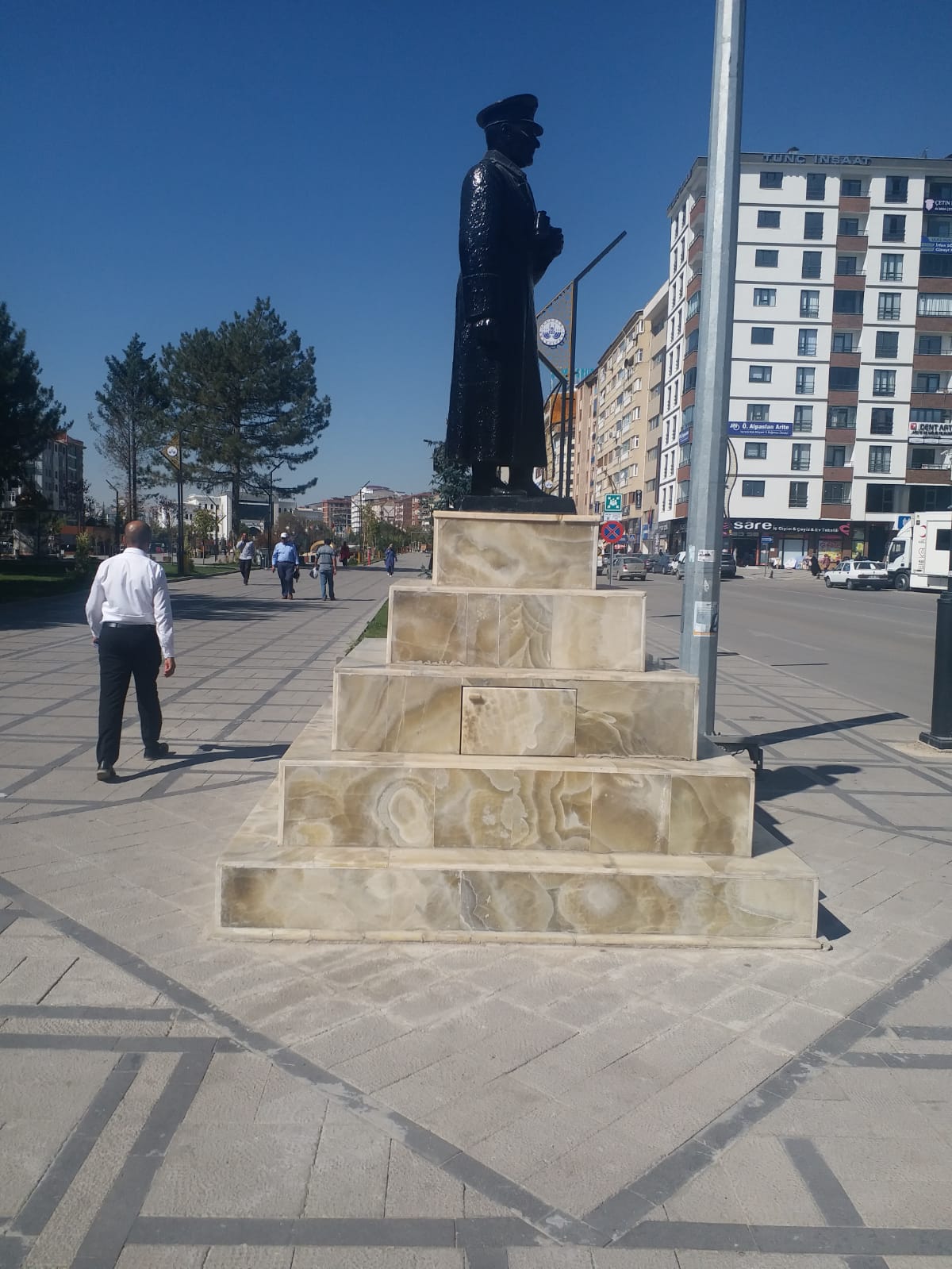 ÖZEL ATATÜRK HEYKELİ3