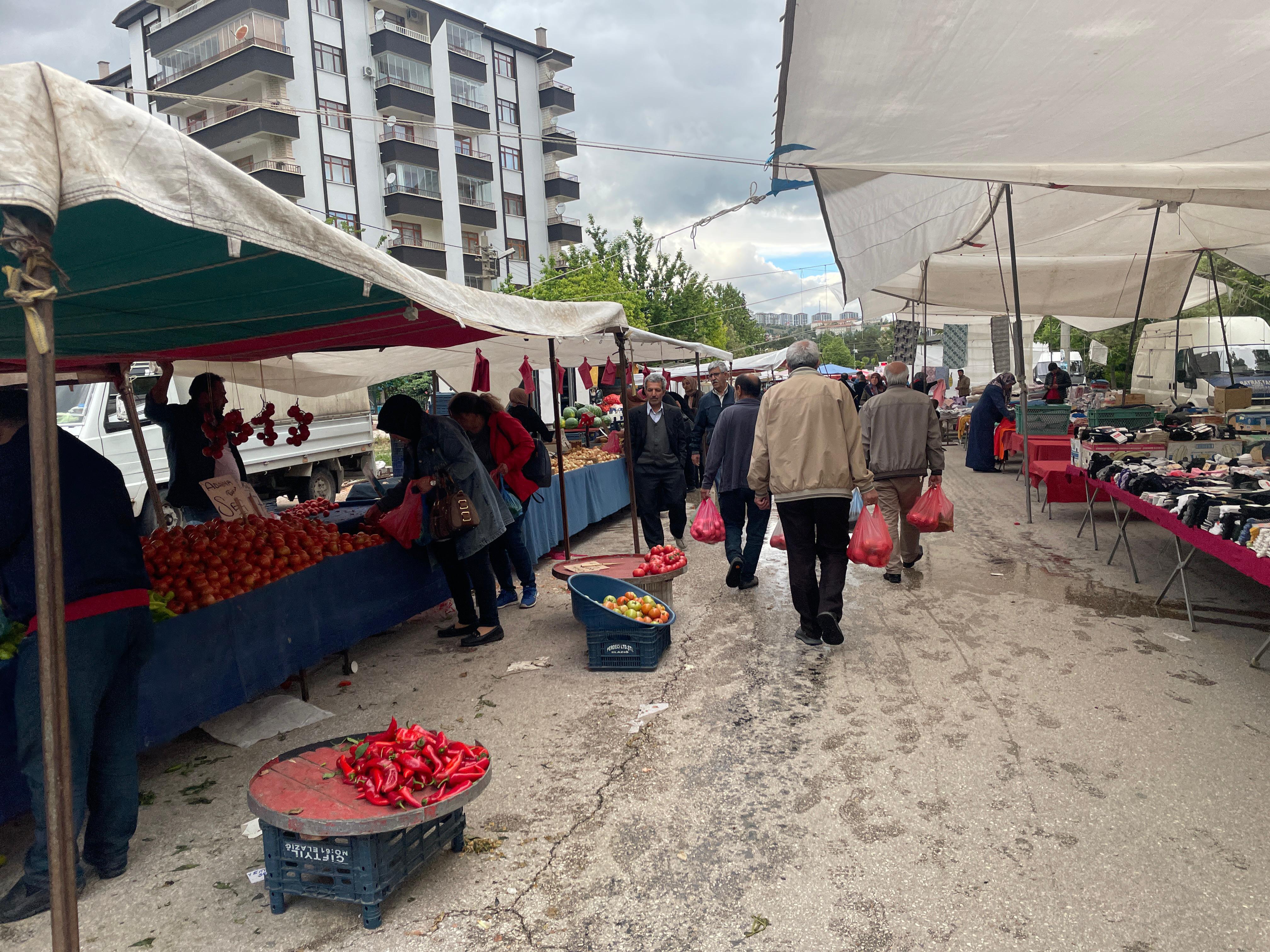 06 Kutu Haber Semt Pazarlarindaki̇ Fi̇yat Farklari Denetlenmeli̇ (1)