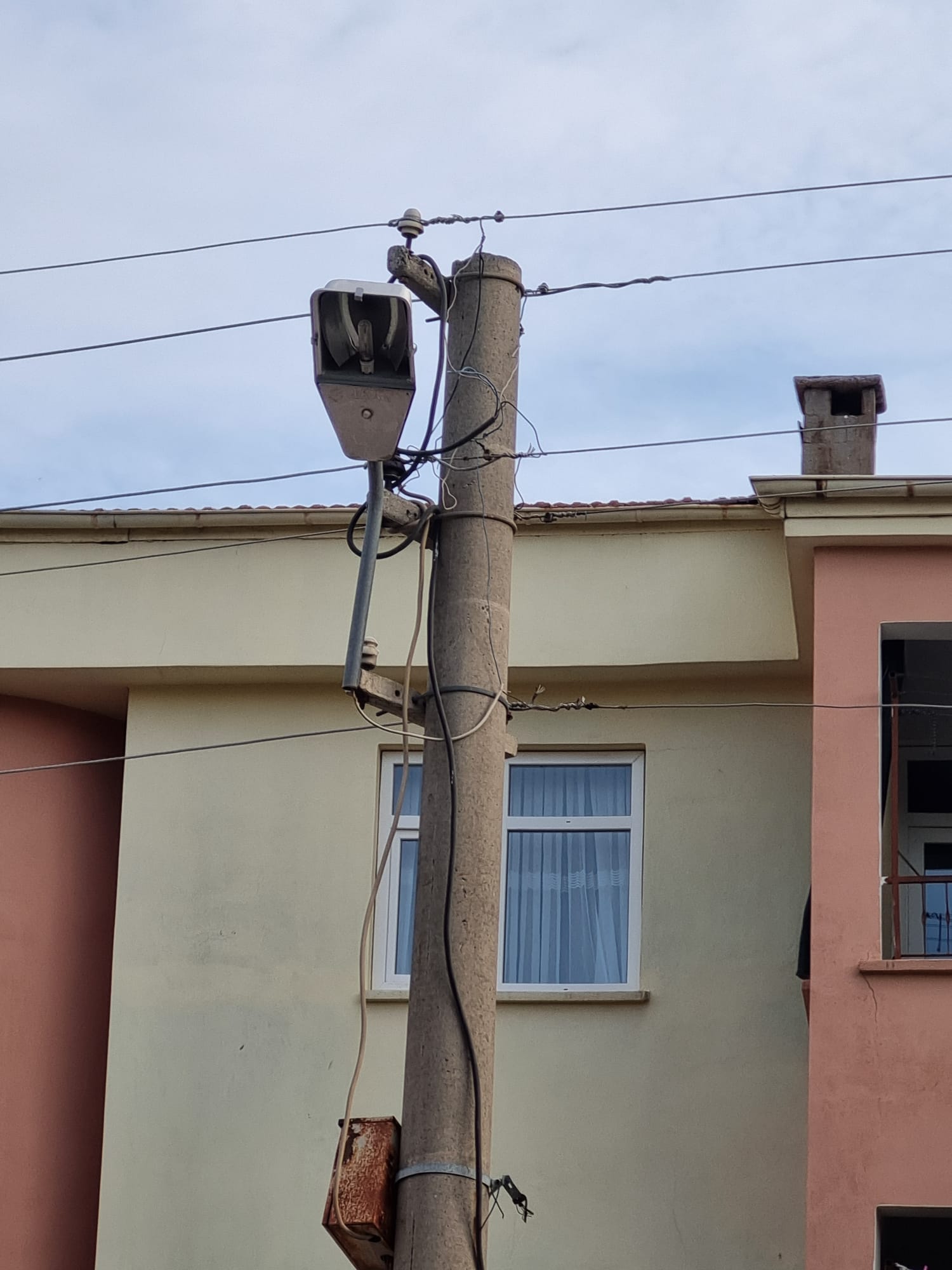 0843287C 1044 4B58 9675 5009Cf8Dcacb