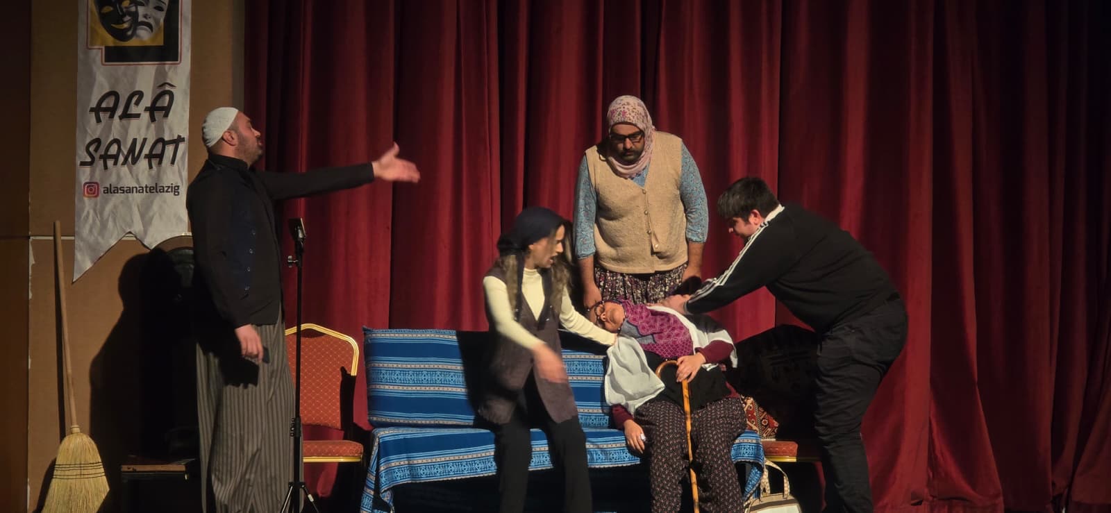 46Cf6Cb6 7C80 4Bd9 Bdde Bddae935F3F5