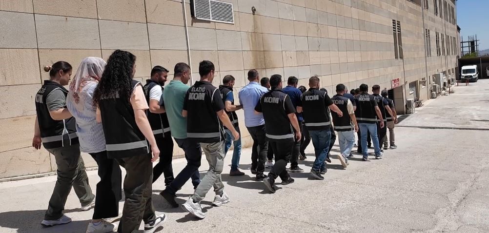 İNTİHAR NOTU ÜZERİNE 6 TUTUKLAMA