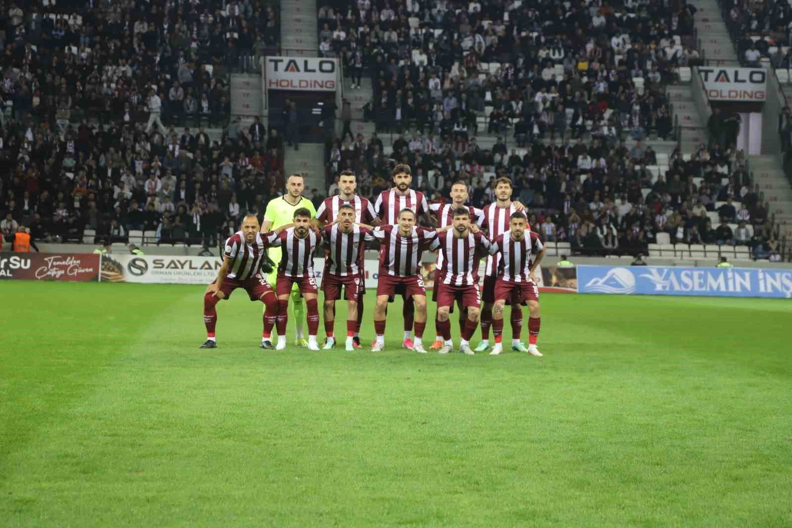 ELAZIĞSPOR'UN KAMP KADROSU NETLEŞTİ